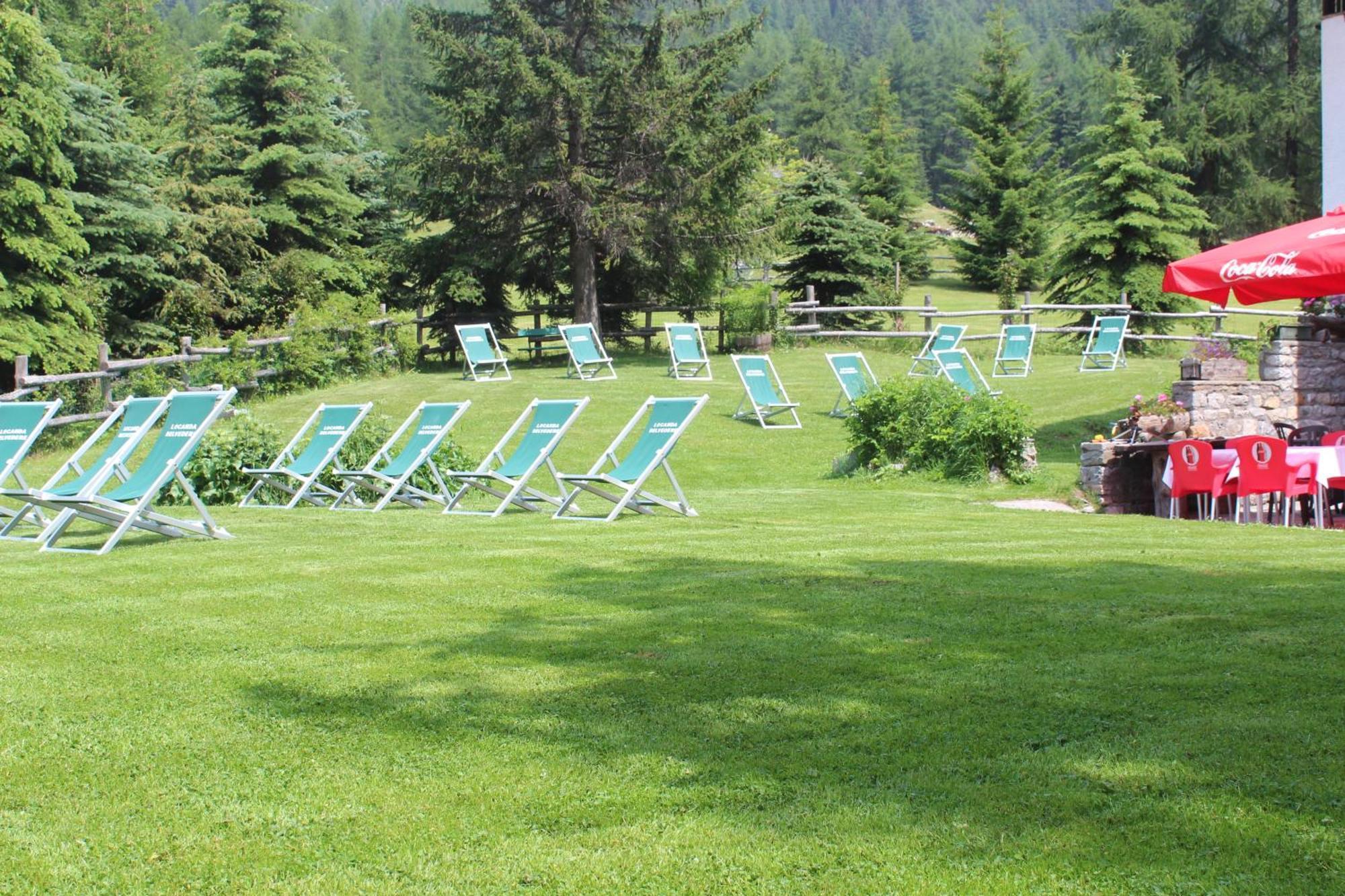 Hotel Locanda Belvedere Courmayeur Exterior photo