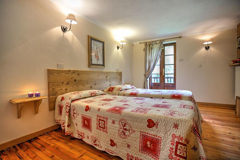 Hotel Locanda Belvedere Courmayeur Exterior photo