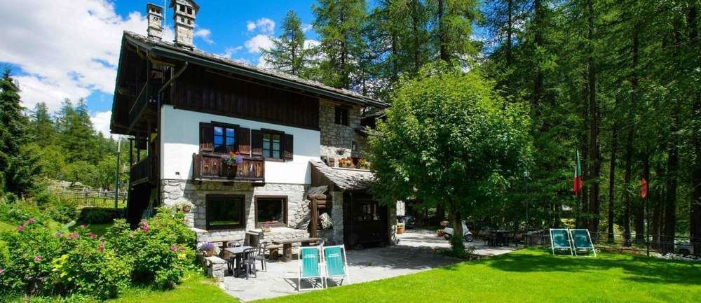 Hotel Locanda Belvedere Courmayeur Exterior photo